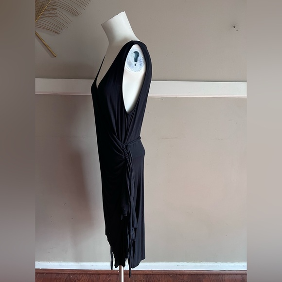 New York & Company Black Stretch Top Size Medium - Picture 3 of 6